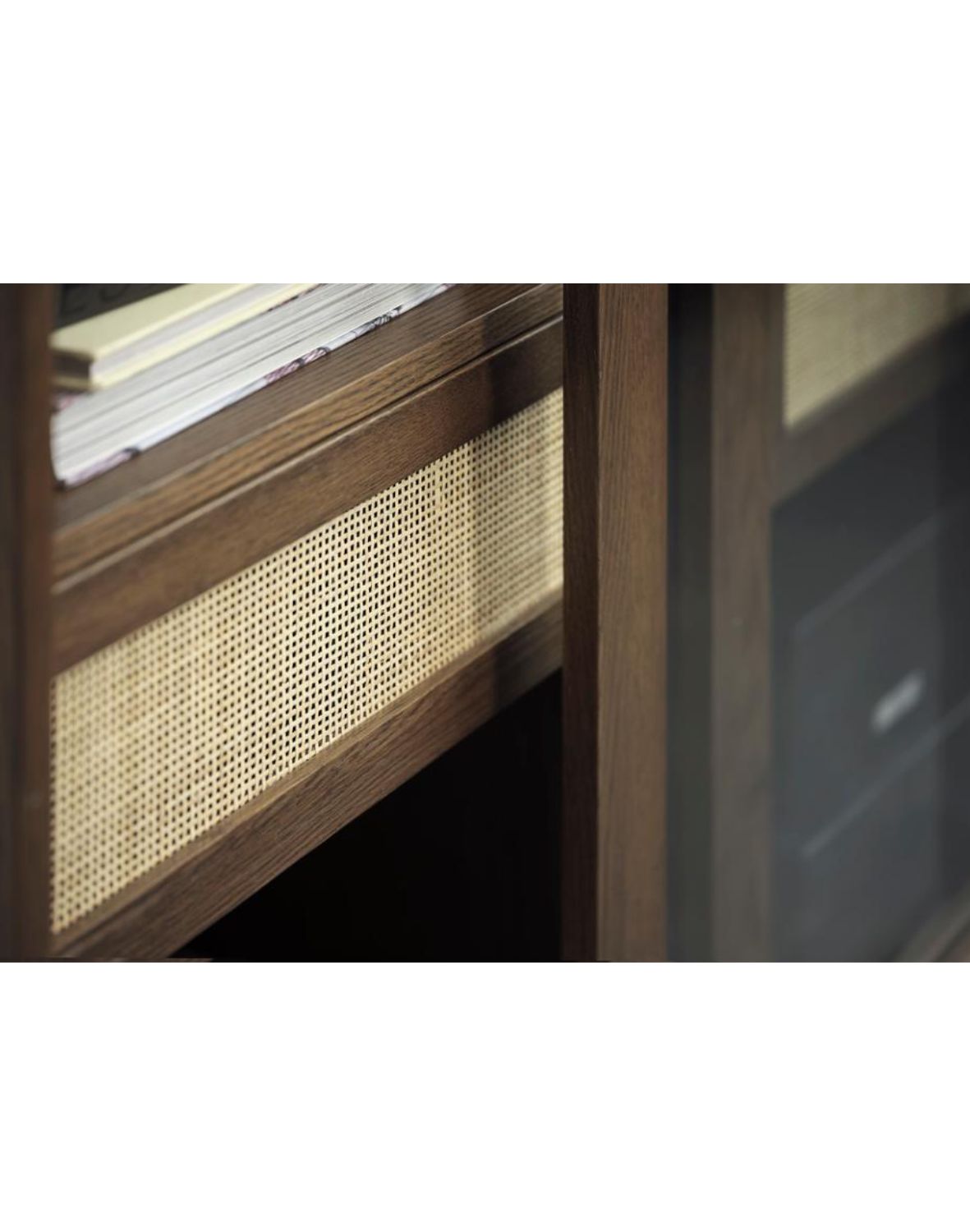 drewniana witryna do salonu barrali, ciemny dąb (46722930), 160 cm