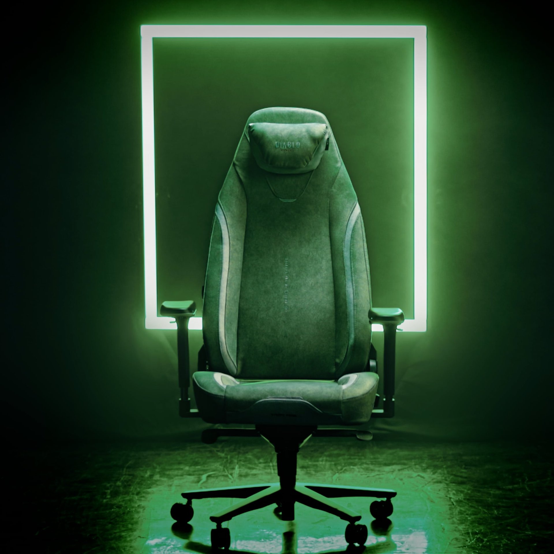 Fotel gamingowy biały z magnetycznym zagłówkiem Normal Size: Diablo X-Eye Prime Ghosted White 3