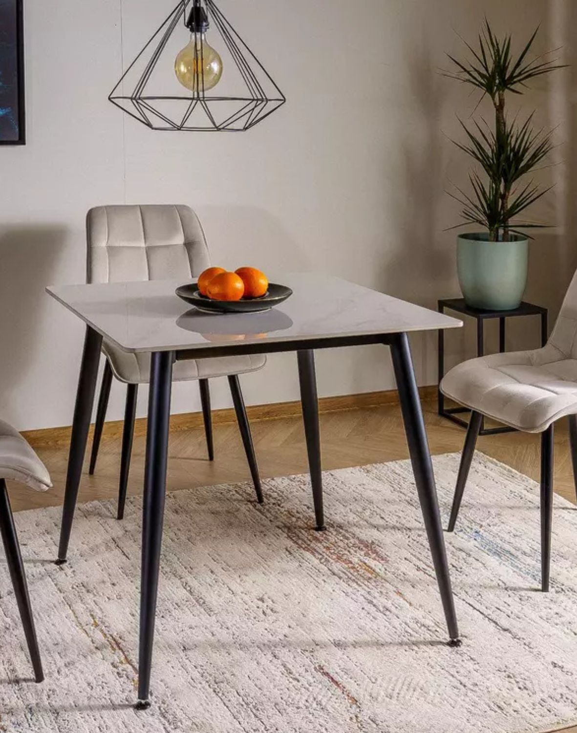 Stół kwadratowy Rino 80 – biały połysk / czarny mat – nowoczesny stół do kuchni i jadalni