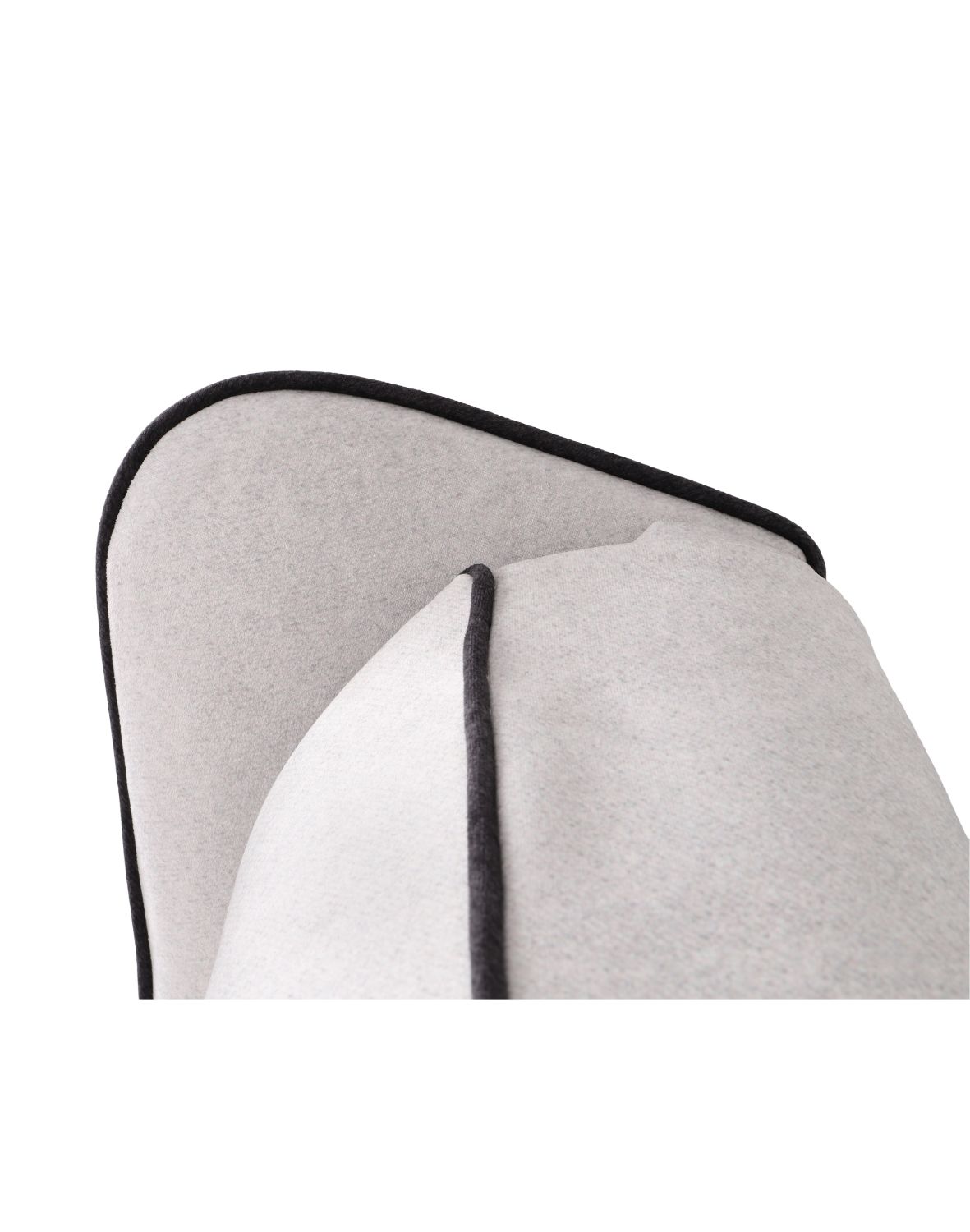 fotel uszak gładki z poduszką (zagłówkiem) i lamówką 1-3 dni